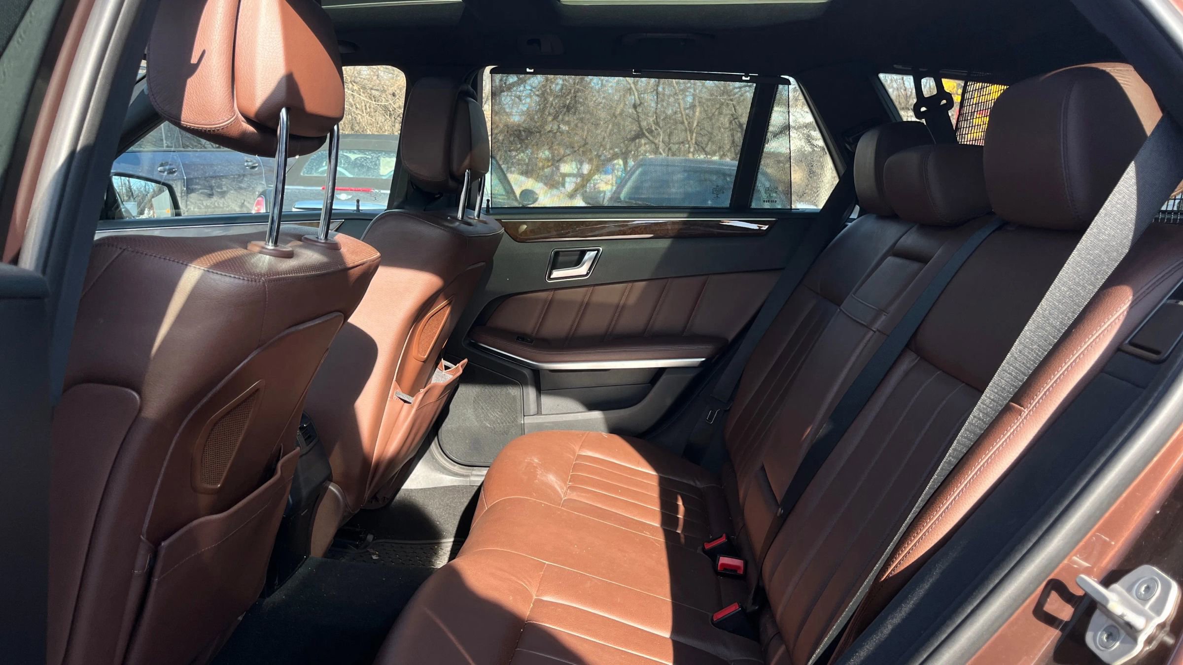 Used 2014 Mercedes-Benz E 350 4MATIC Wagon image 10