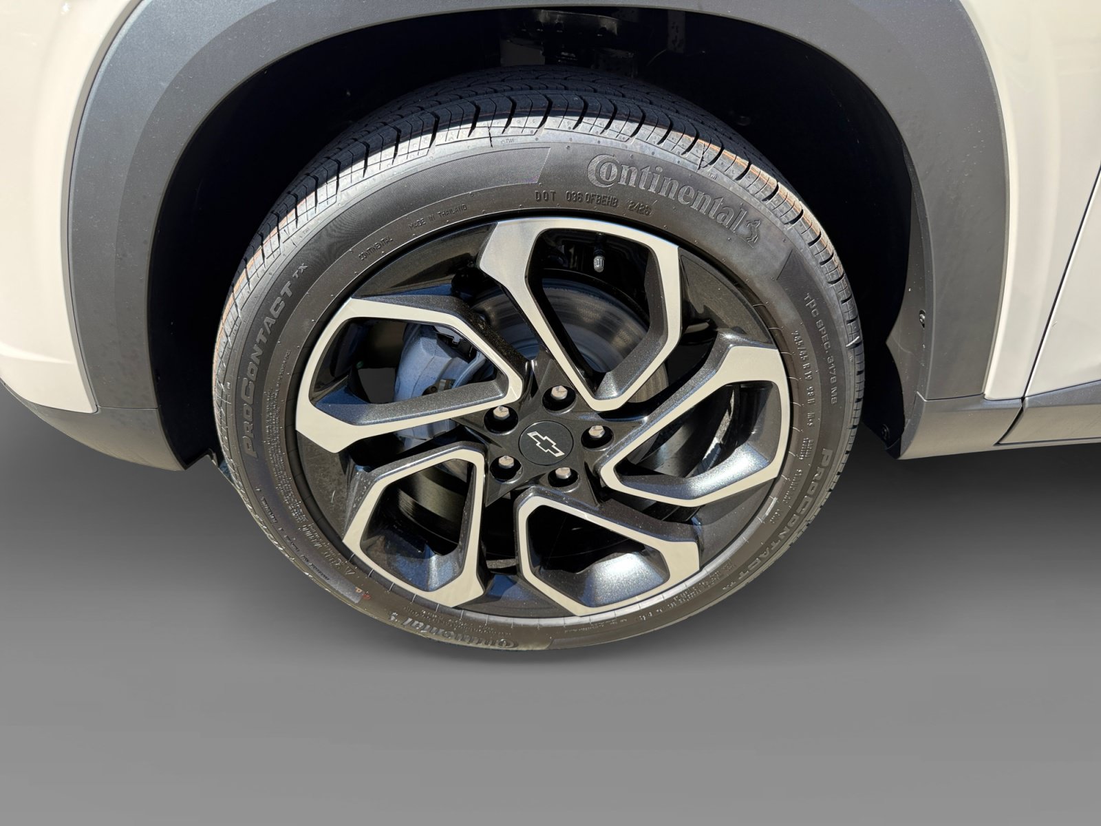 New 2026 Chevrolet Trax RS w/ Driver Confidence Package FWD image 9