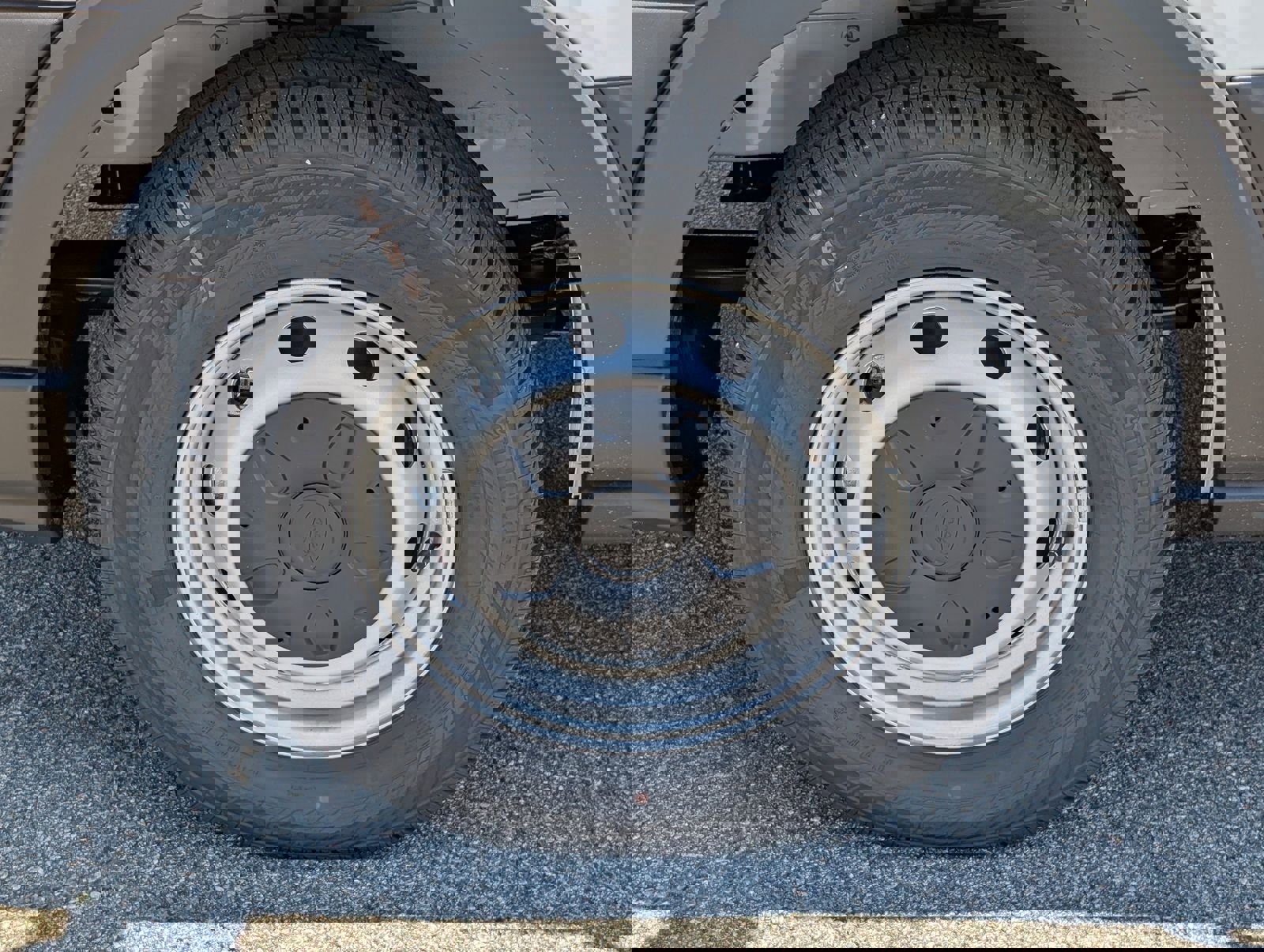 New 2025 Ford Transit 150 Low Roof image 13