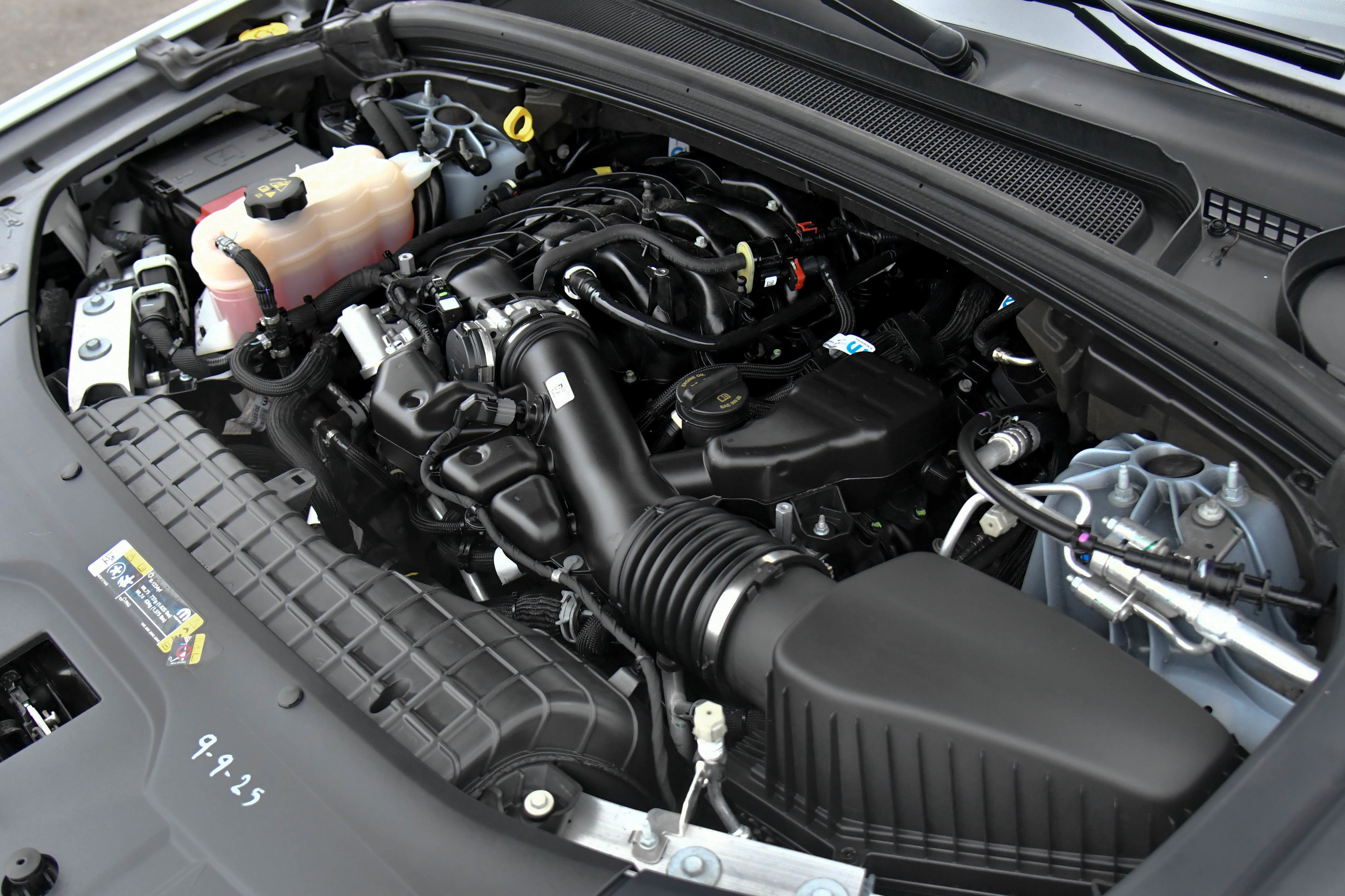 Used 2023 Jeep Grand Cherokee L Laredo image 48