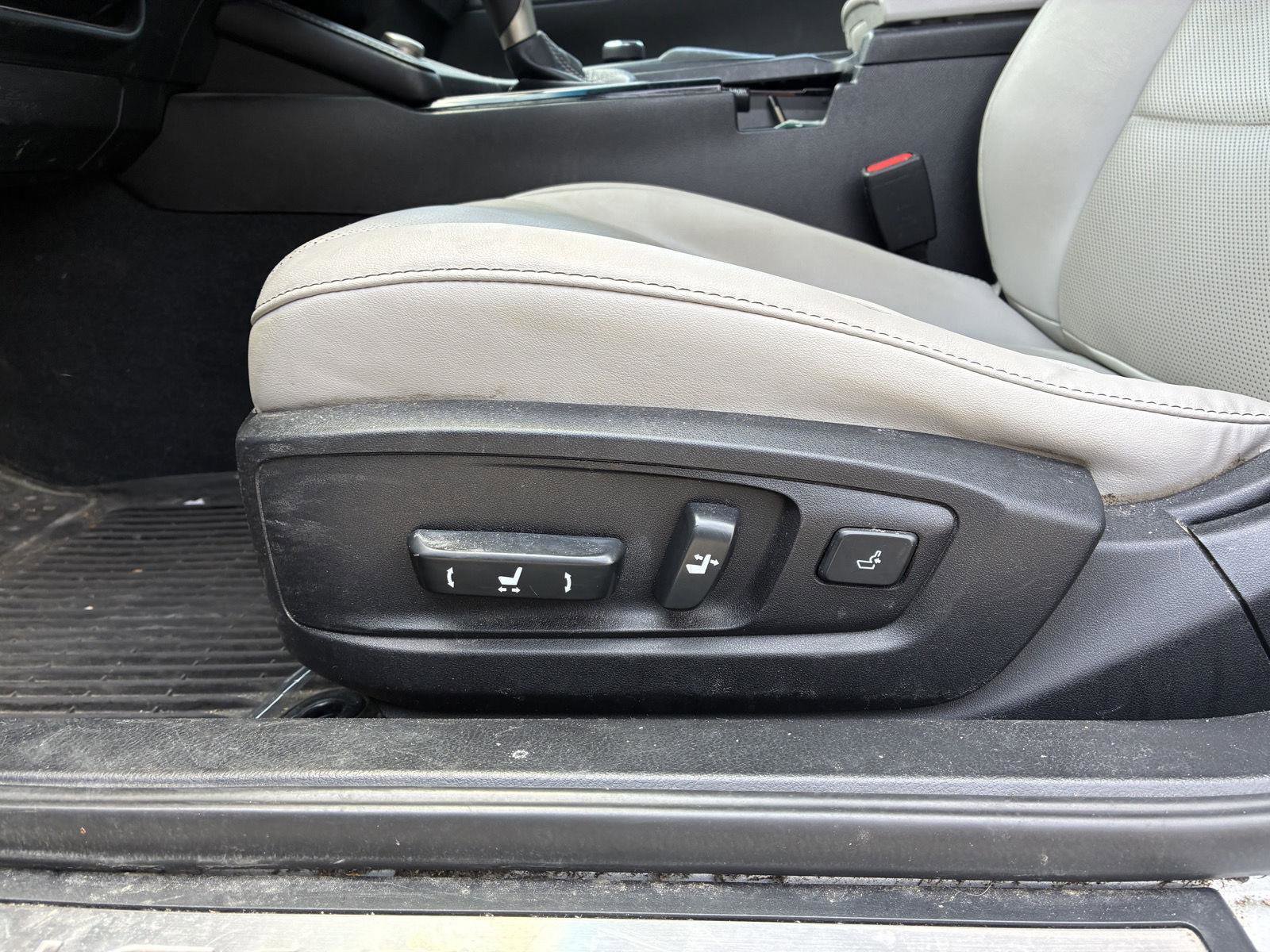 Used 2017 Lexus ES 350 w/ Premium Package FWD image 8