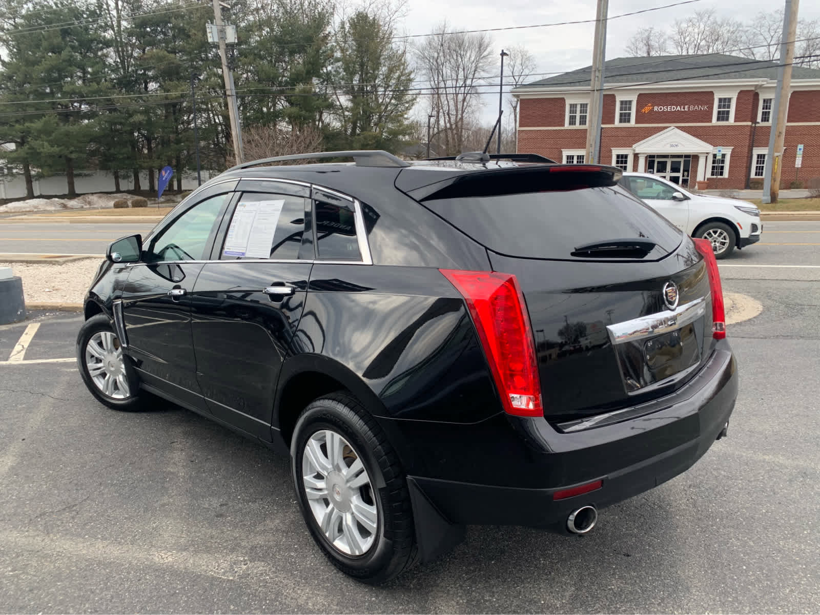 Used 2016 Cadillac SRX FWD image 4