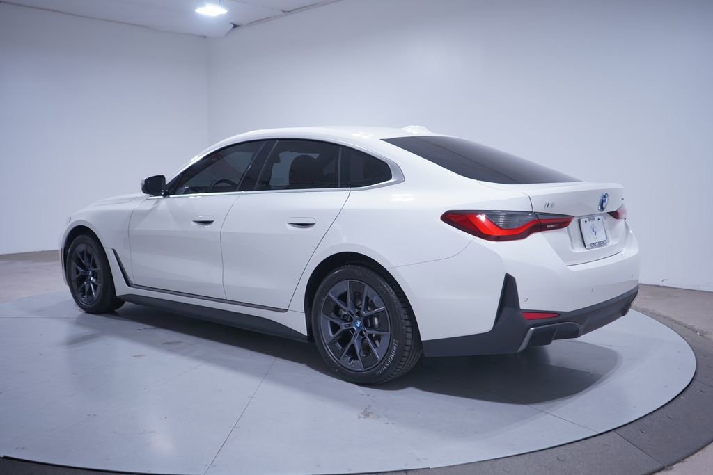 Used 2023 BMW i4 eDrive35 RWD image 3