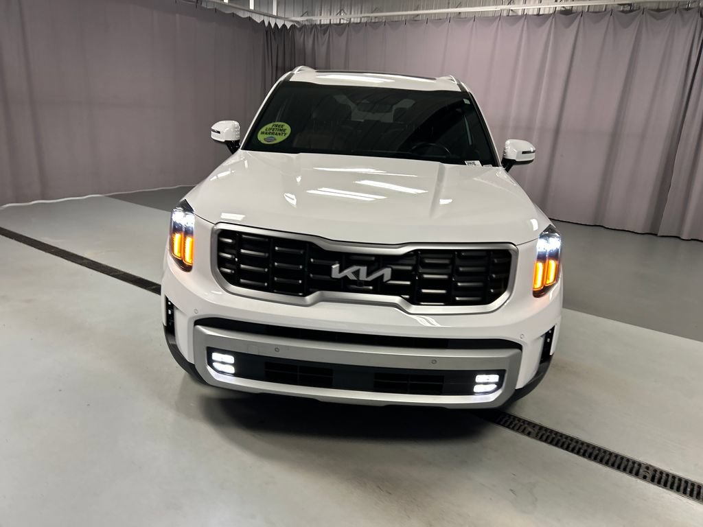 Used 2025 Kia Telluride SX Prestige AWD/4WD image 2