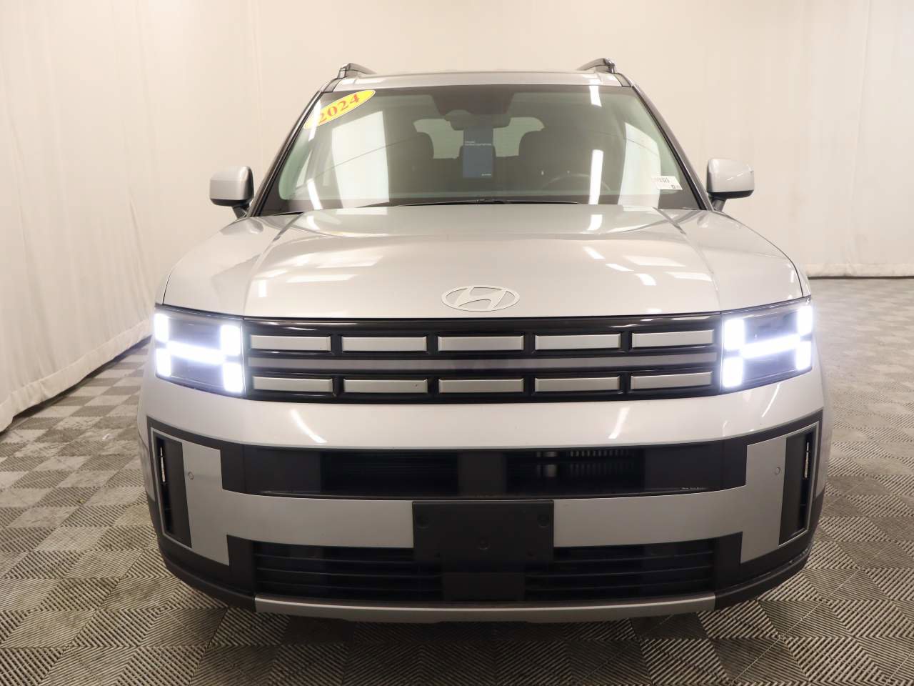 Used 2024 Hyundai Santa Fe SEL image 5