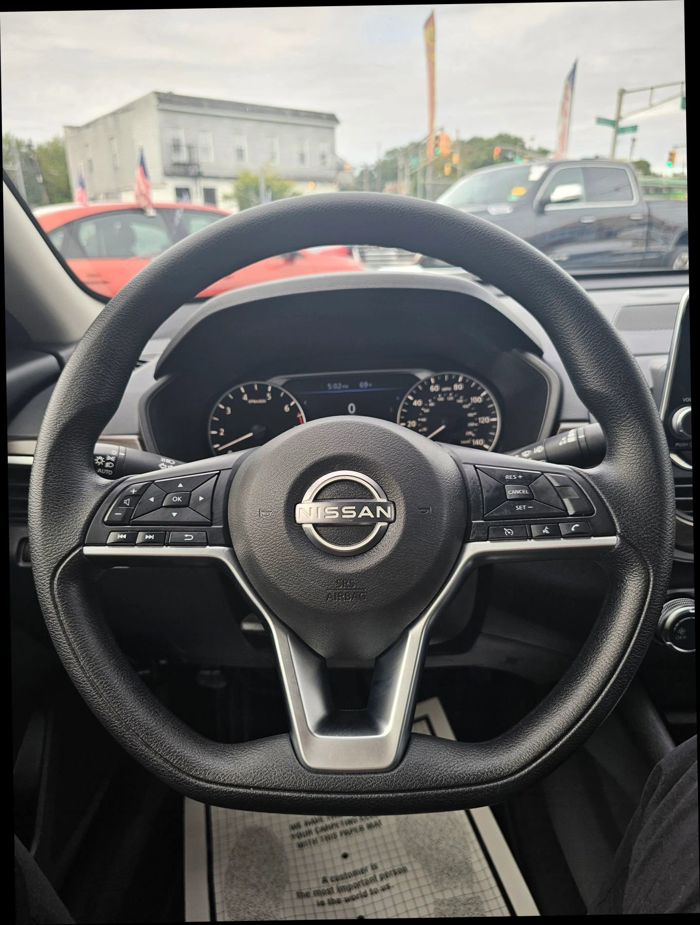 Used 2024 Nissan Altima 2.5 SV image 16