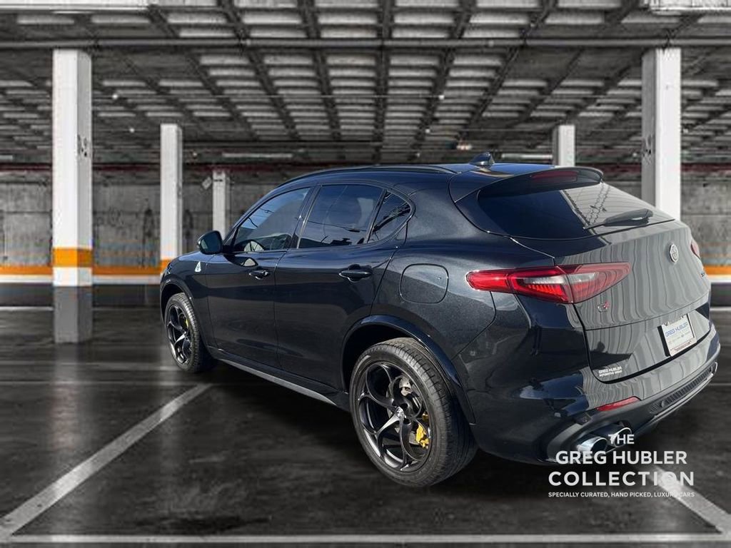 Used 2020 Alfa Romeo Stelvio Quadrifoglio image 29