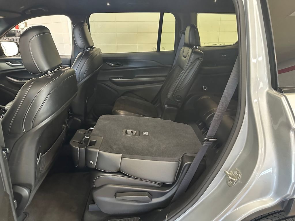 Certified 2023 Jeep Grand Cherokee L Laredo AWD/4WD image 36