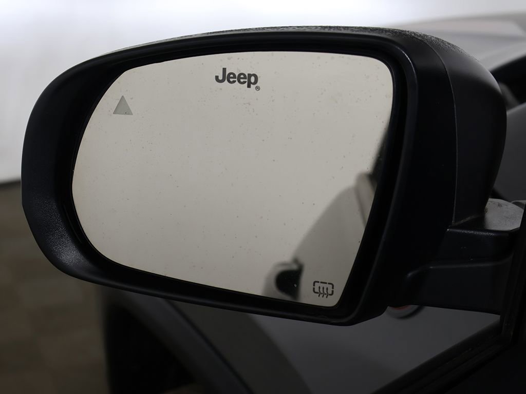 Used 2022 Jeep Compass Trailhawk w/ Sun and Sound Group image 31