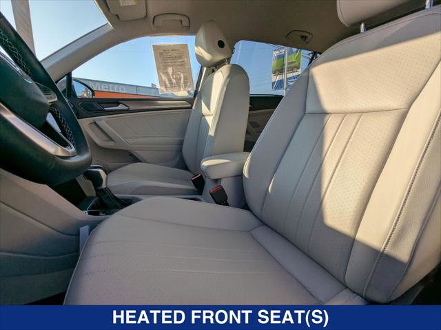 Certified 2024 Volkswagen Tiguan SE image 13