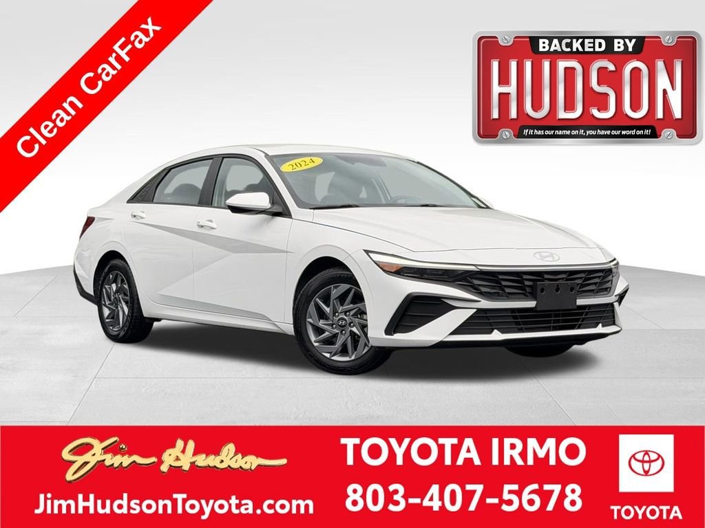 Used 2024 Hyundai Elantra SEL FWD image 1