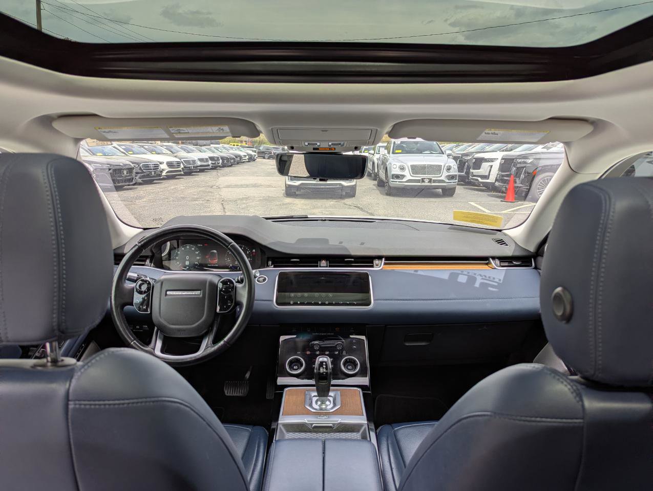 Used 2020 Land Rover Range Rover Evoque SE AWD/4WD image 40