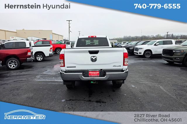 Used 2024 RAM 3500 Big Horn AWD/4WD image 32