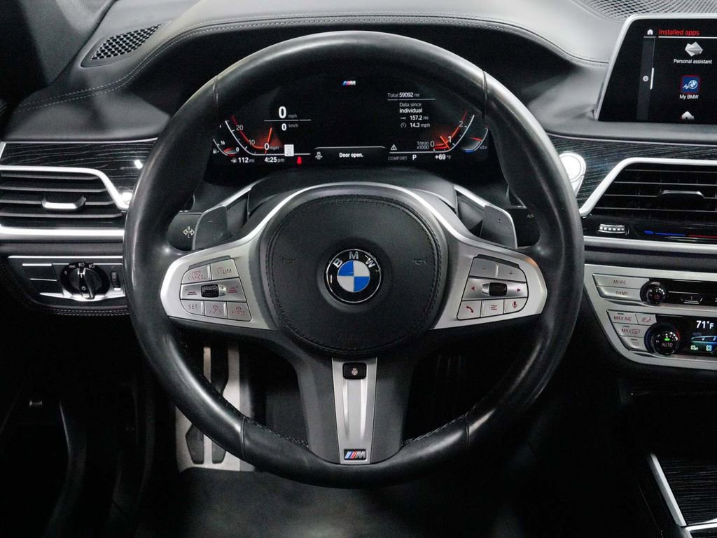 Used 2022 BMW 750i xDrive w/ Executive Package AWD/4WD image 32