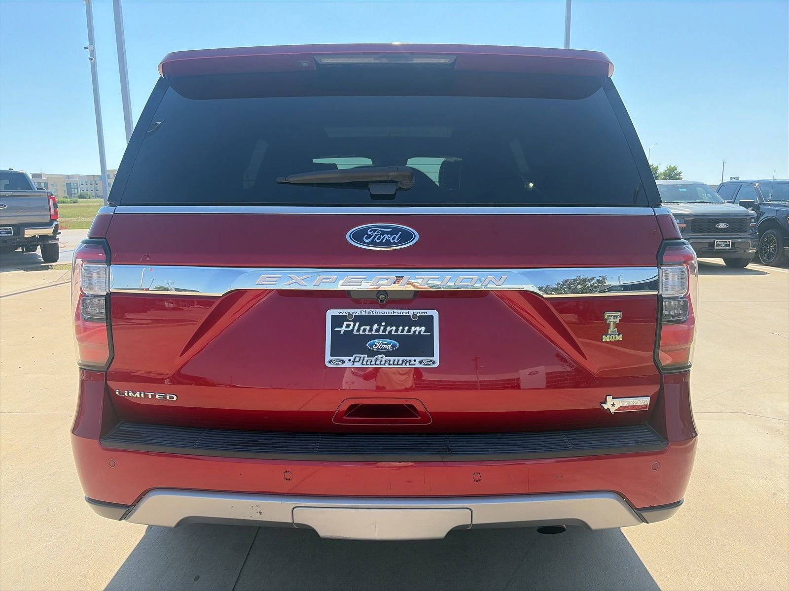 Used 2019 Ford Expedition Limited w/ Texas Edition Package RWD image 4
