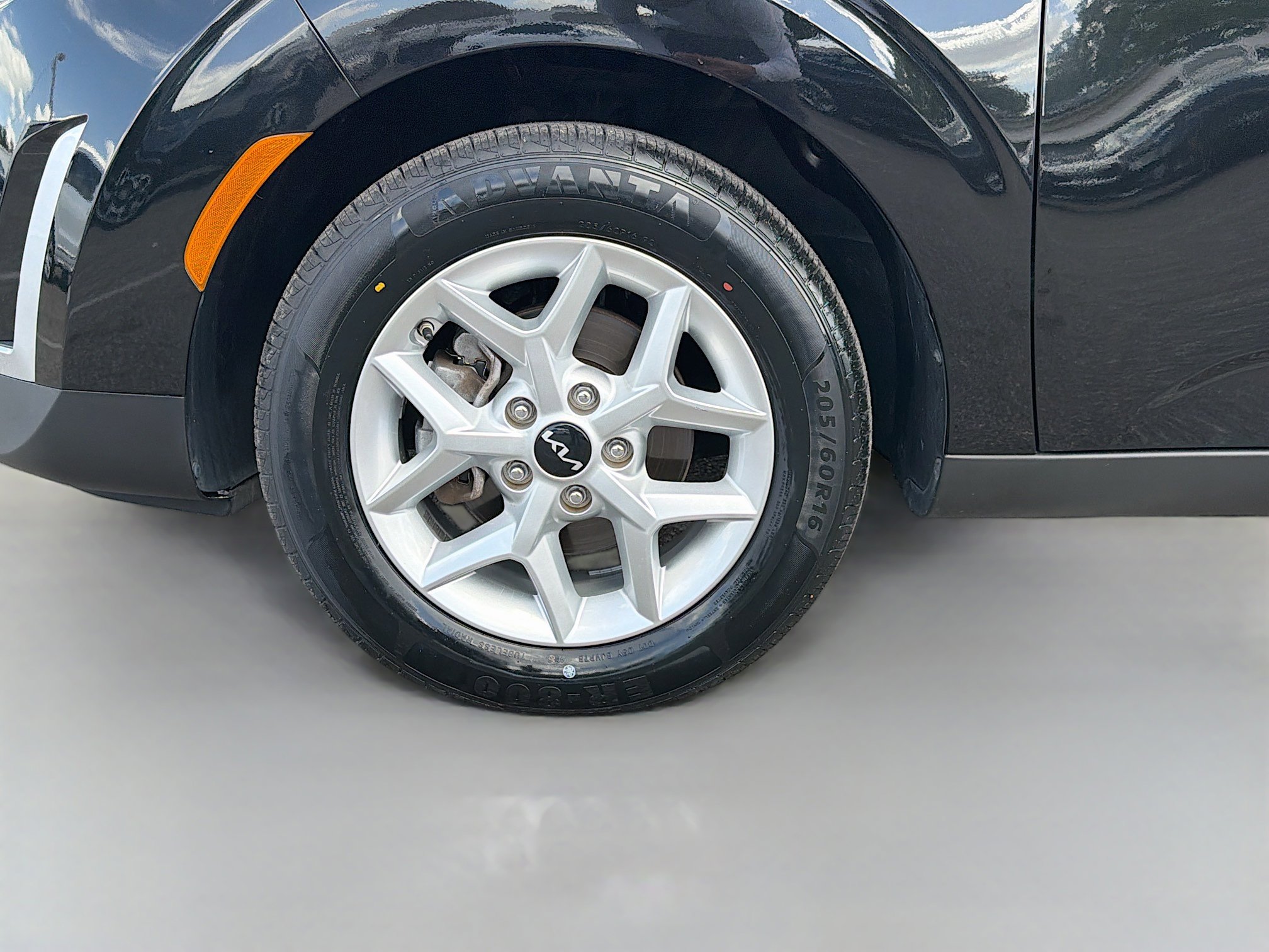 Used 2023 Kia Soul LX w/ Option Group 015 image 40