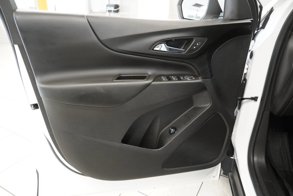 Used 2024 Chevrolet Equinox LT FWD image 18