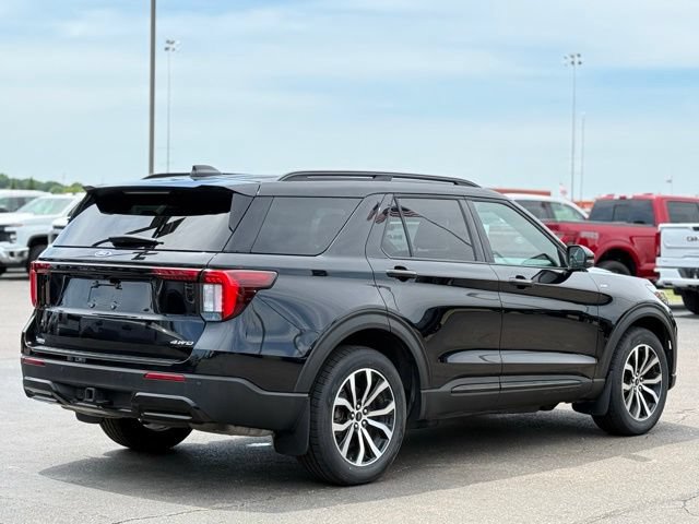 Used 2025 Ford Explorer ST-Line AWD/4WD image 40