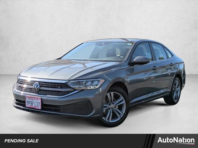 Certified 2024 Volkswagen Jetta SE FWD image 1