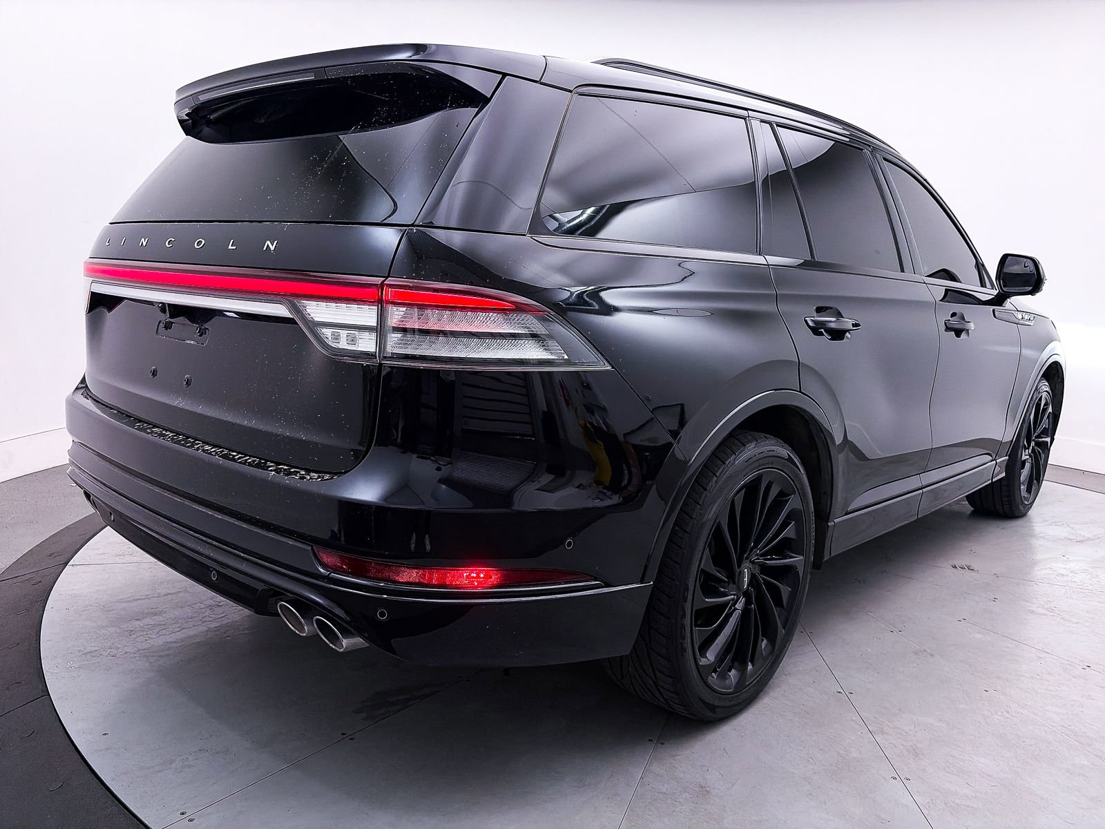 Used 2023 Lincoln Aviator Reserve w/ Jet Package image 17