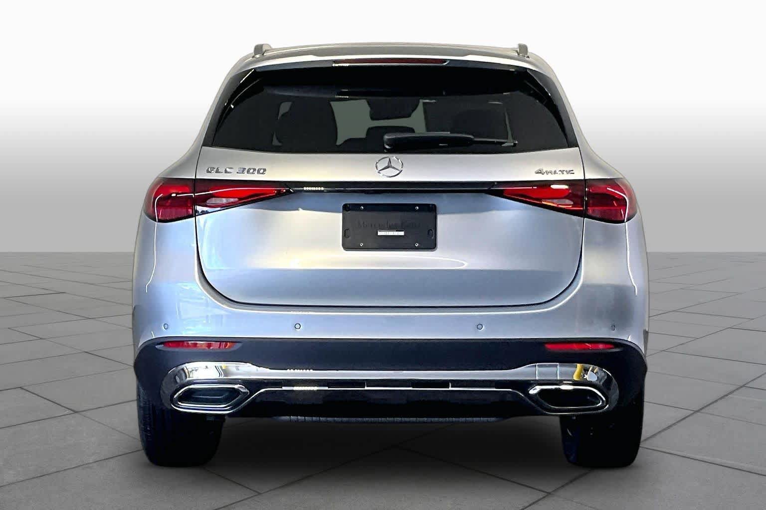 New 2027 Mercedes-Benz GLC 300 4MATIC image 4