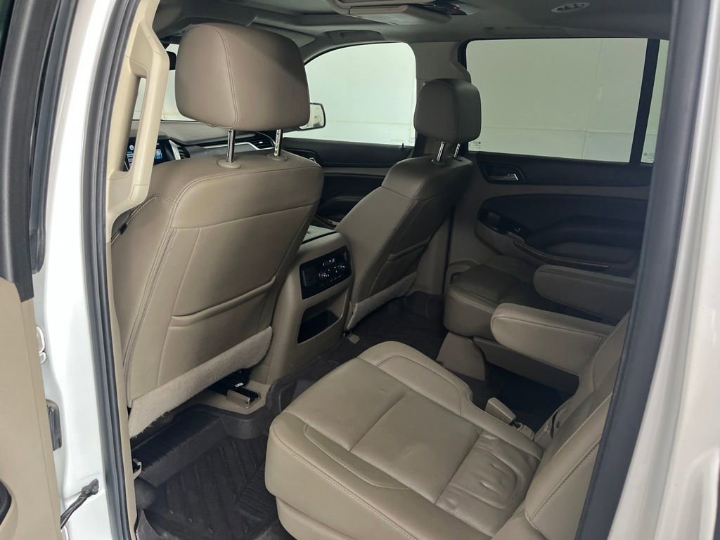 Used 2019 Chevrolet Suburban Premier AWD/4WD image 23