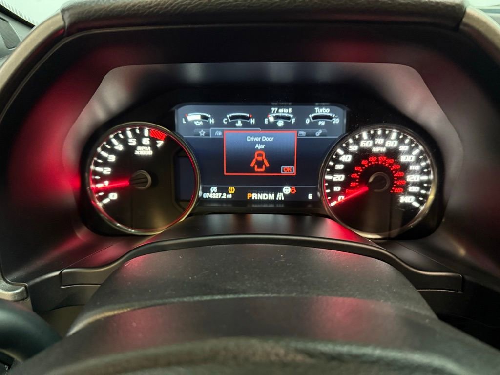 Used 2017 Ford F150 Raptor w/ Equipment Group 802A Luxury image 4