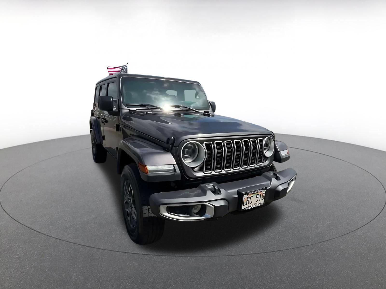 Used 2025 Jeep Wrangler Unlimited Sahara AWD/4WD image 3
