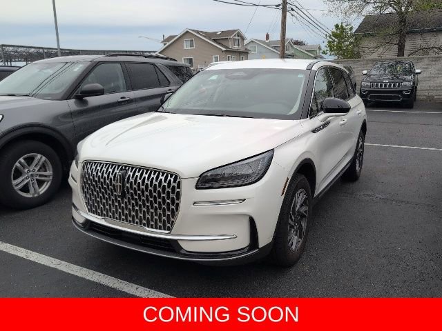 Used 2024 Lincoln Corsair FWD image 2