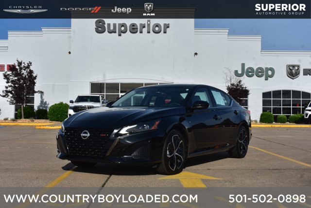 Used 2025 Nissan Altima 2.5 SR FWD image 1