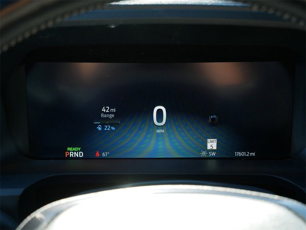 Used 2023 Ford F150 Lightning Platinum image 21