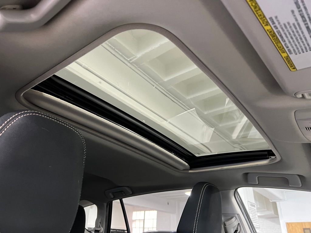 Used 2015 Toyota RAV4 XLE image 21