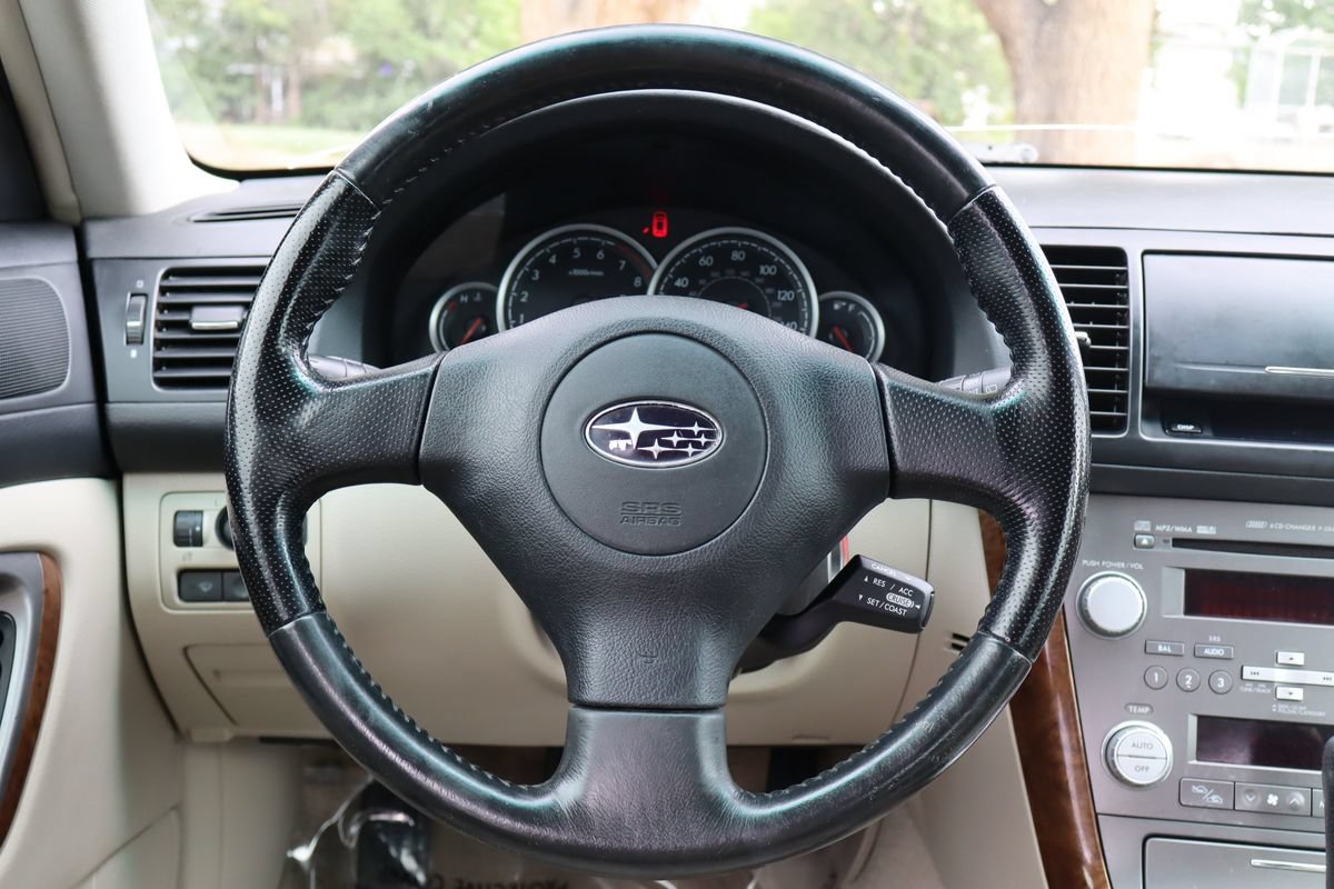 Used 2007 Subaru Legacy Wagon AWD/4WD image 18
