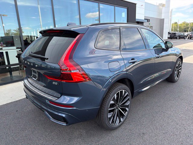 New 2027 Volvo XC60 B5 Ultra AWD/4WD image 3