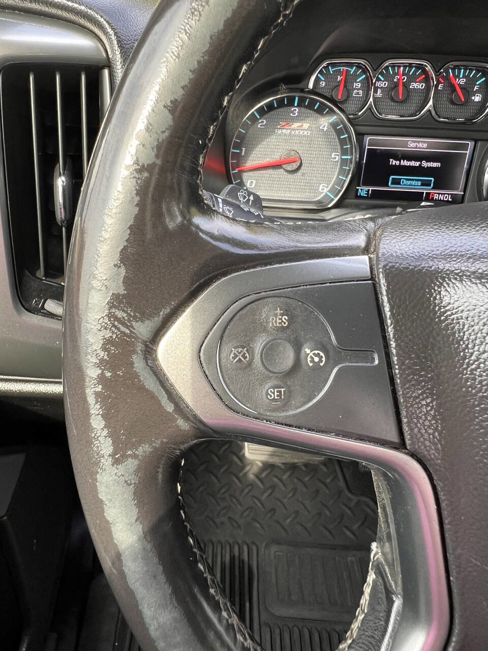 Used 2018 Chevrolet Silverado 1500 LT w/ All Star Edition image 21