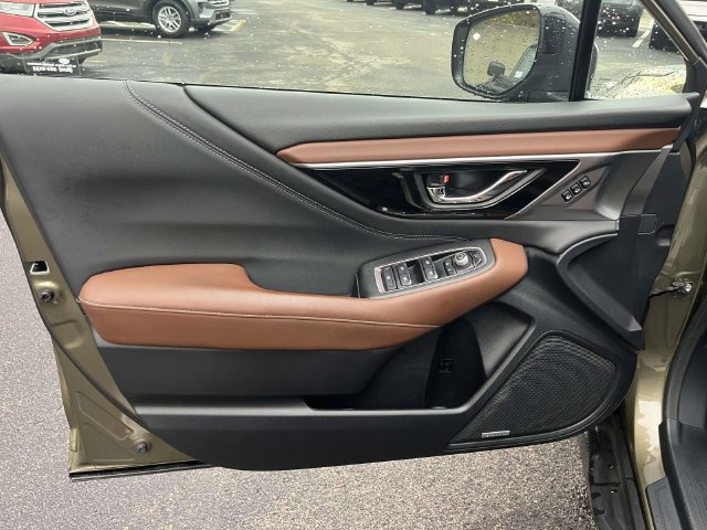Used 2020 Subaru Outback Touring XT AWD/4WD image 17