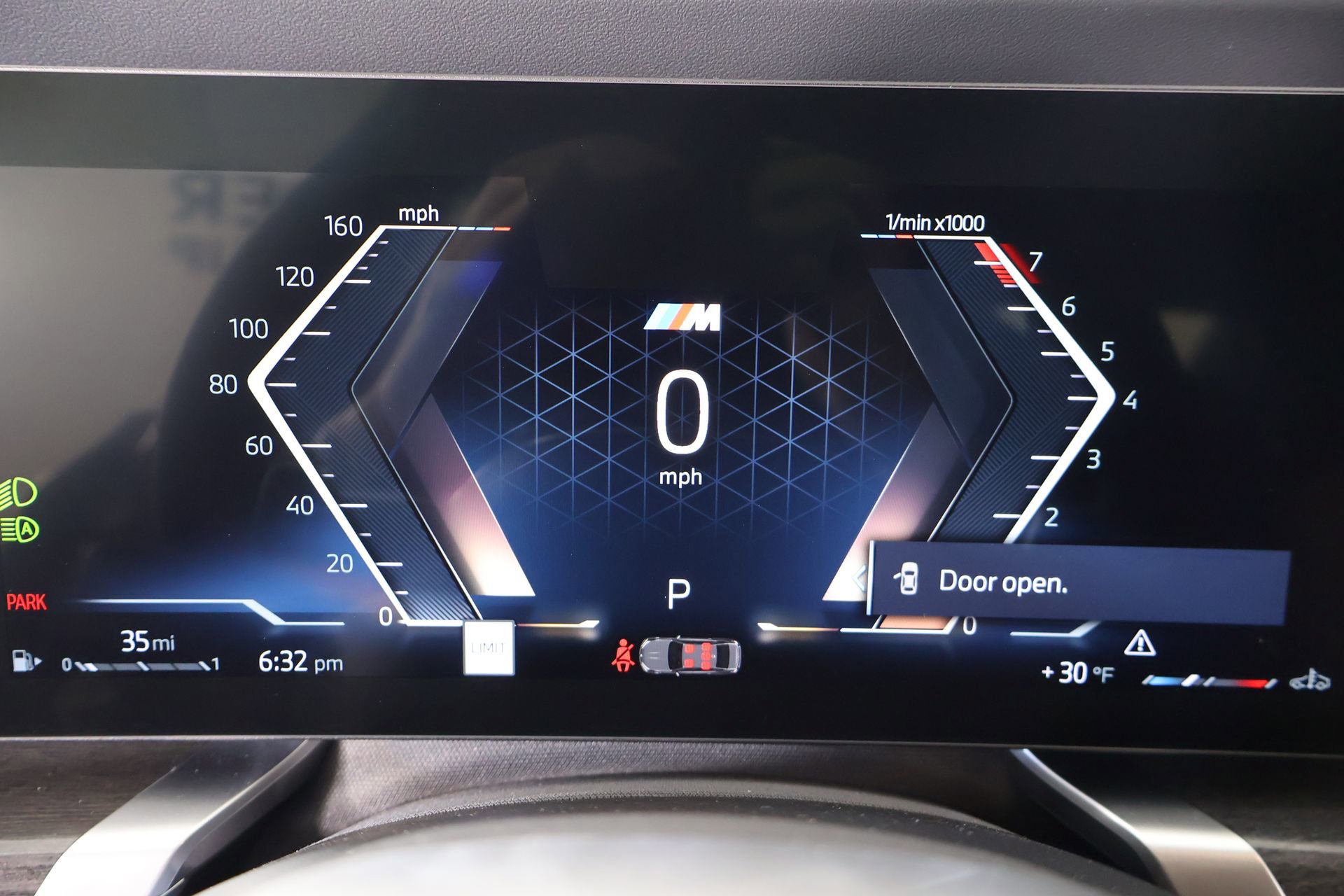 New 2026 BMW 740i xDrive w/ Premium Package AWD/4WD image 4