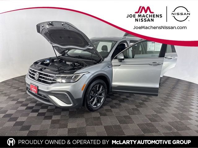Used 2023 Volkswagen Tiguan SE image 10