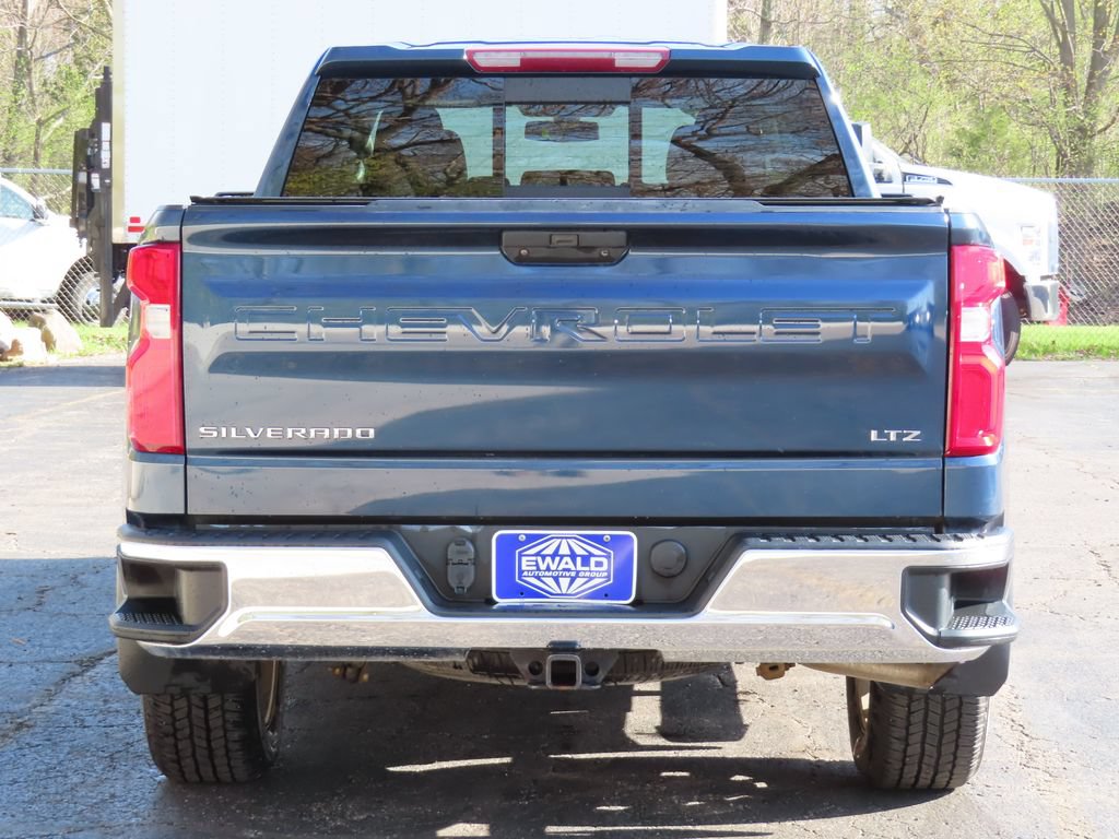 Used 2019 Chevrolet Silverado 1500 LTZ w/ LTZ Convenience Package AWD/4WD image 18