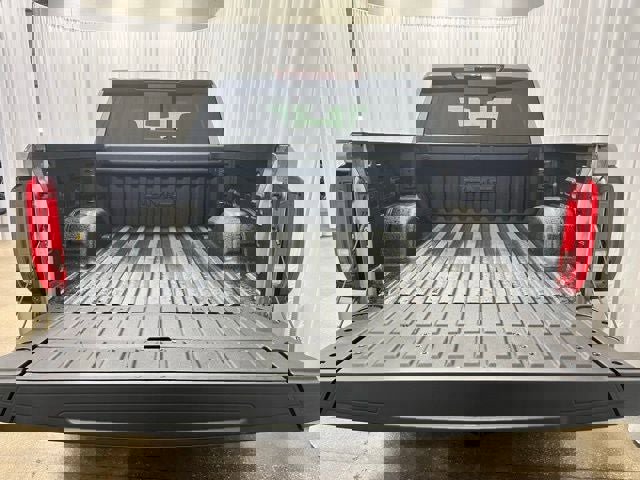 New 2026 GMC Sierra 1500 SLT w/ SLT Premium Package image 19