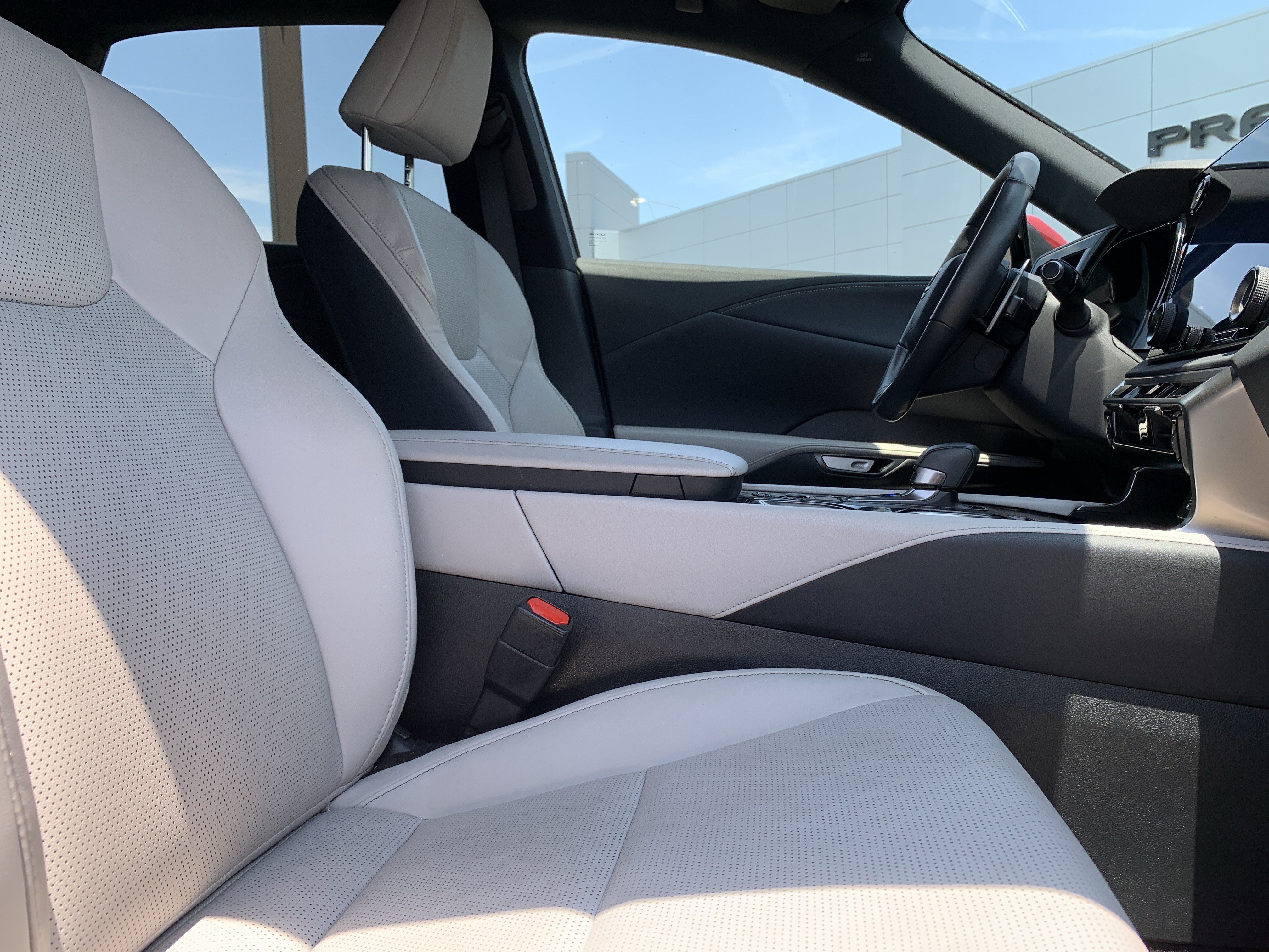 Used 2023 Lexus RX 350 Premium Plus w/ Cold Area Package AWD/4WD image 35