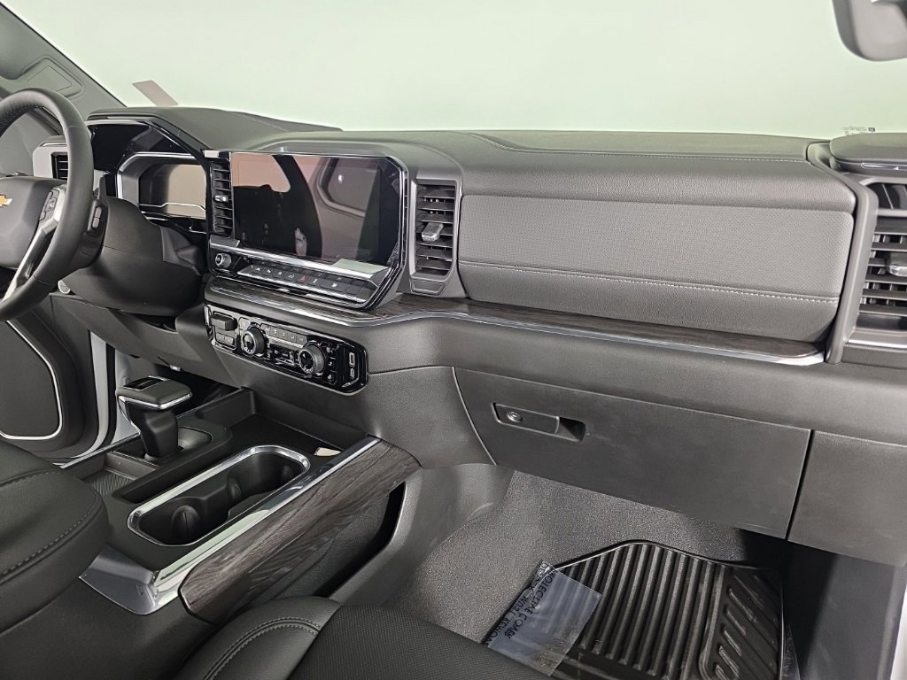 Used 2025 Chevrolet Silverado 1500 LTZ w/ LTZ Convenience Package II image 43