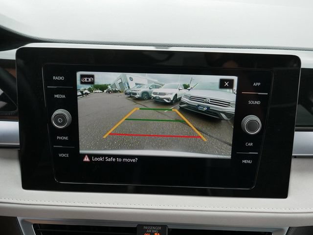 Certified 2025 Volkswagen Taos SE AWD/4WD image 29