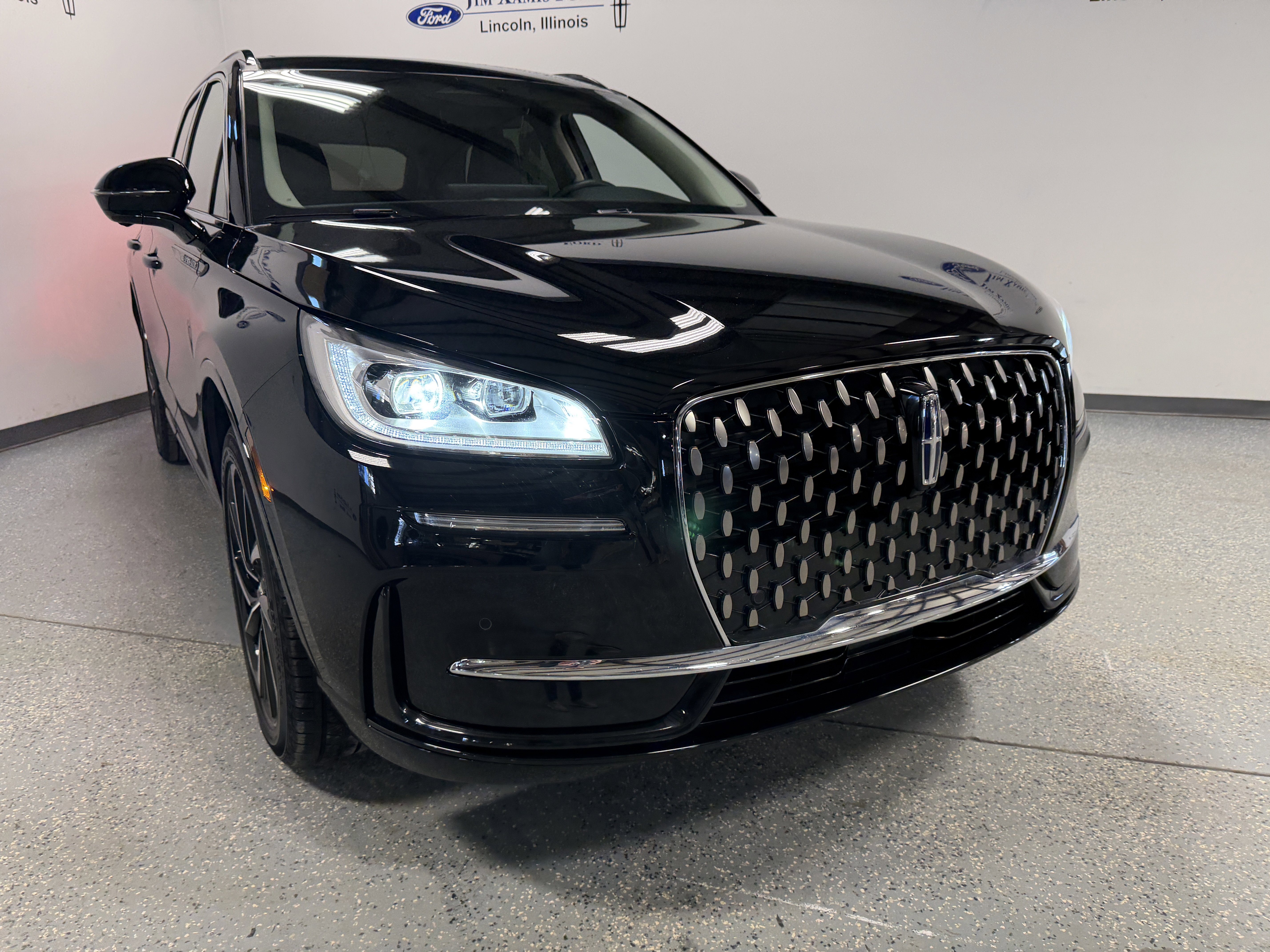 Used 2025 Lincoln Corsair Grand Touring w/ Equipment Group 301A image 35