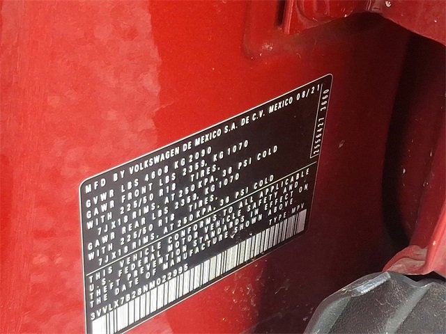 Certified 2022 Volkswagen Taos SE image 27