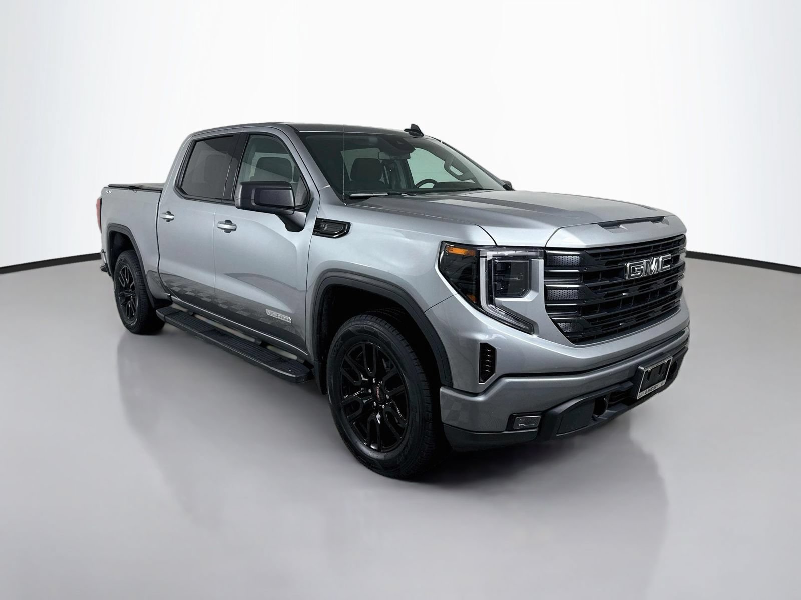 Used 2024 GMC Sierra 1500 Elevation w/ LPO, Elevation Black Package AWD/4WD image 7