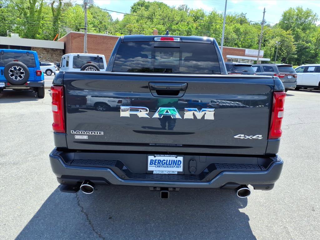 New 2026 RAM 1500 Laramie AWD/4WD image 5
