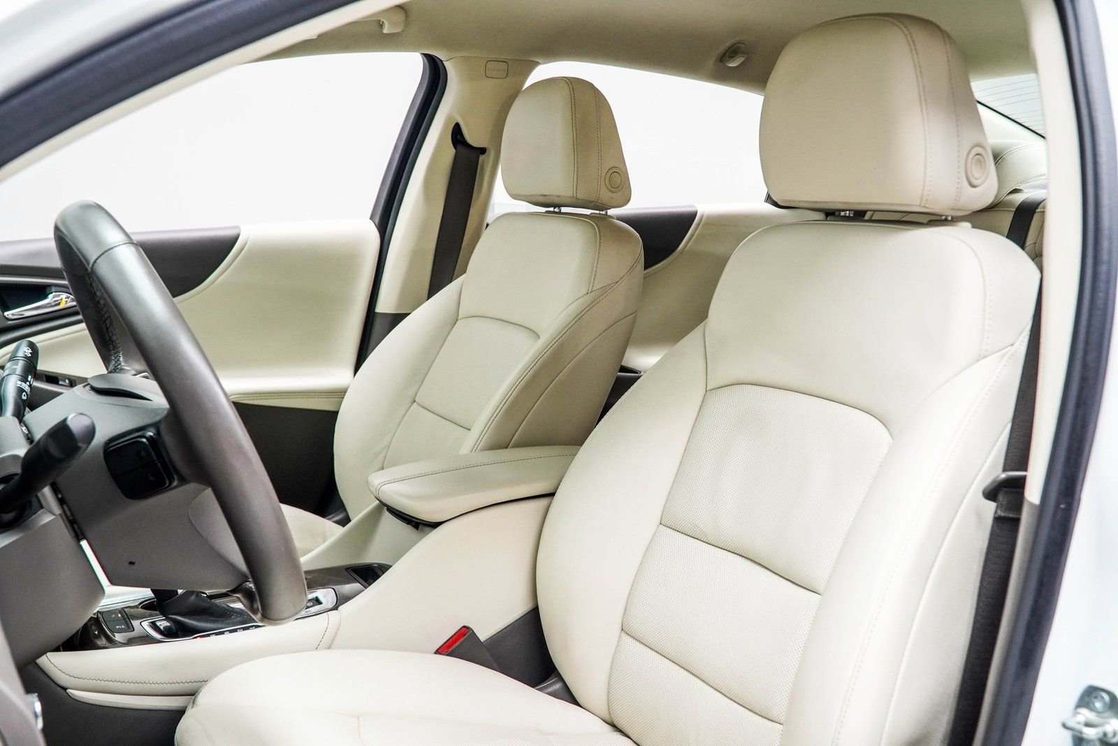 Used 2024 Chevrolet Malibu LT FWD image 35