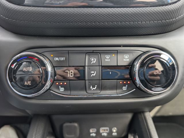 Used 2023 Chevrolet TrailBlazer LT w/ Convenience Package image 24