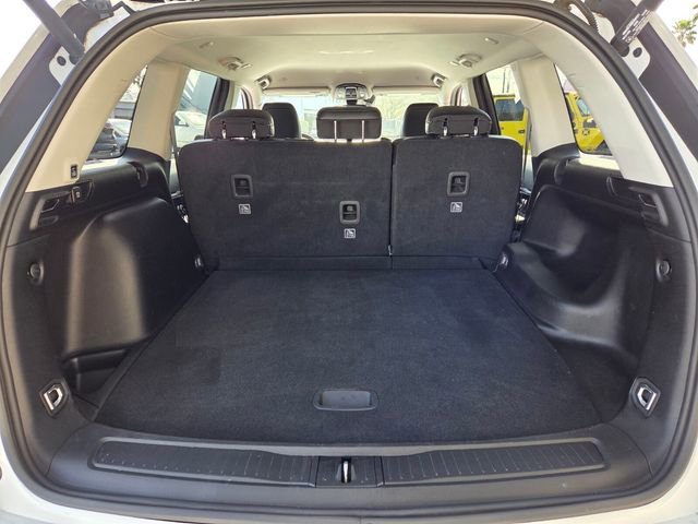 Used 2023 Jeep Grand Cherokee Limited w/ Black Appearance Package image 9